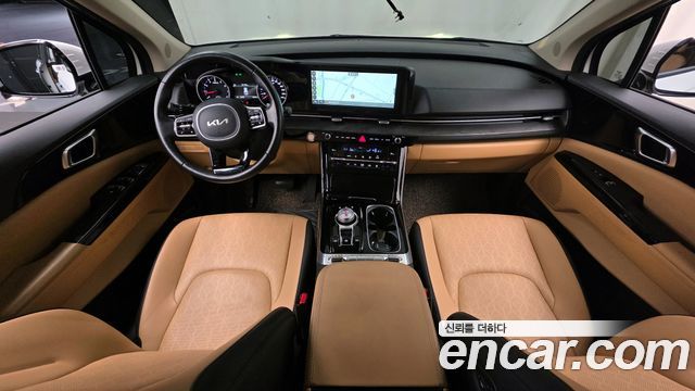Kia Carnival — interior