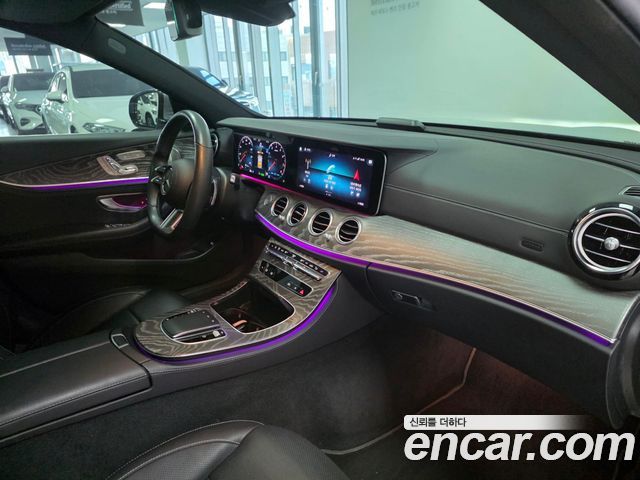 Mercedes-Benz E-Class — interior