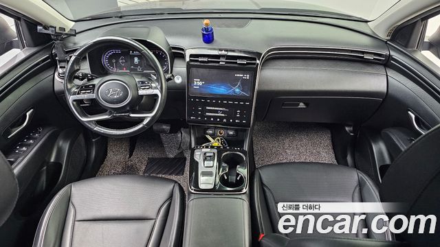Hyundai Tucson — interior