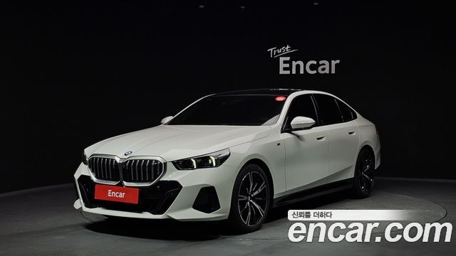 BMW 5 Series — exterior