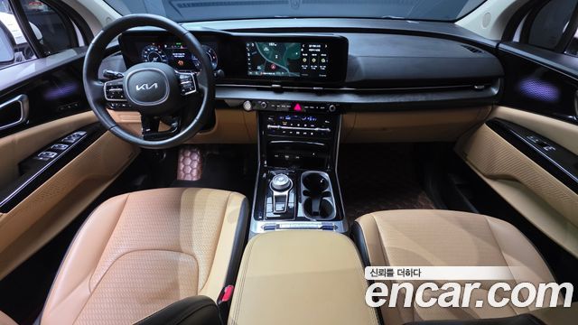 Kia Carnival — interior