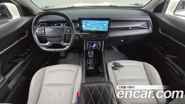 KG Mobility Torres — interior