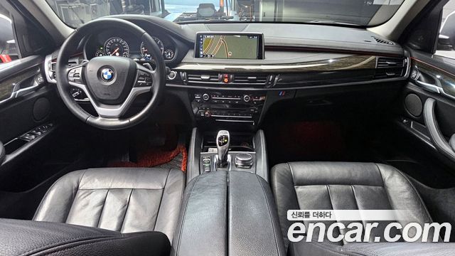 BMW X6 — interior