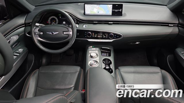 Genesis GV70 — interior