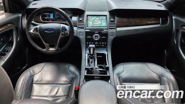 Ford Taurus — interior