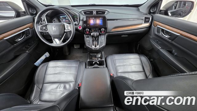 Honda CR-V — interior