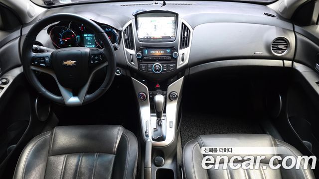Chevrolet Korea Cruze — interior