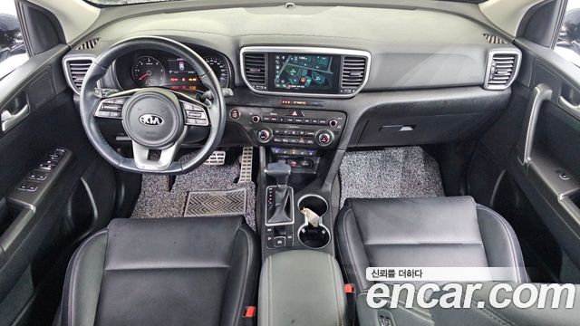 Kia Sportage — interior