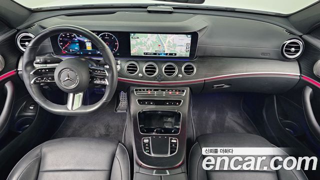 Mercedes-Benz E-Class — interior