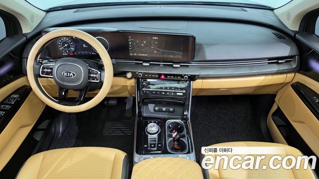 Kia Carnival — interior