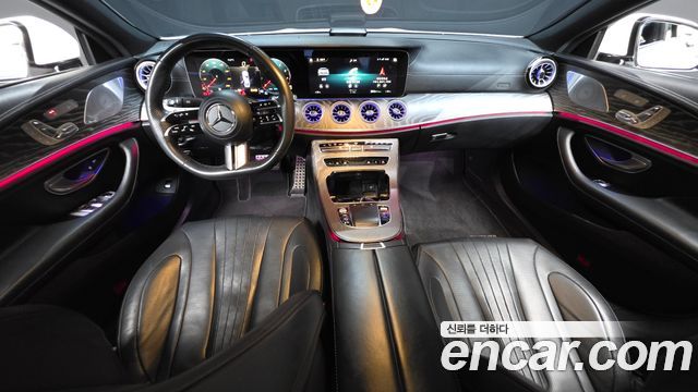 Mercedes-Benz CLS-Class — interior