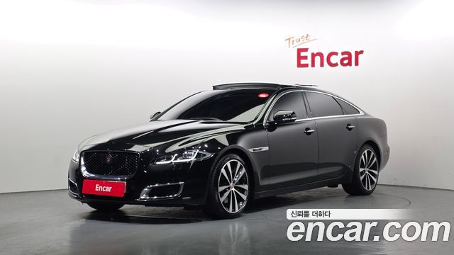Jaguar XJ — exterior