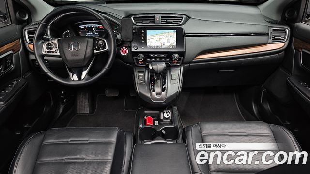 Honda CR-V — interior