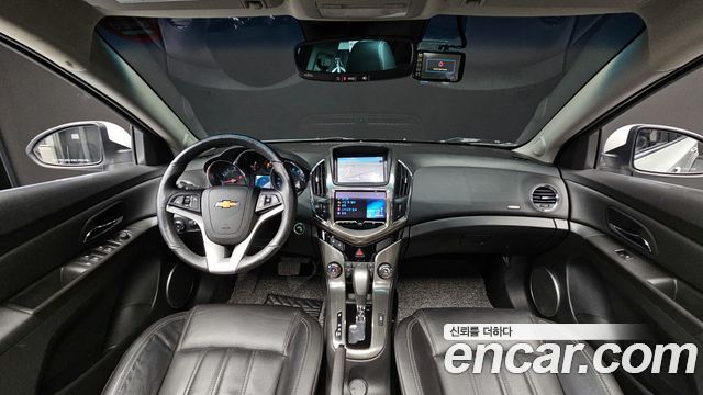 Chevrolet Korea Cruze — interior