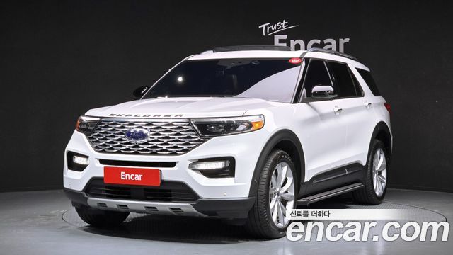 Ford Explorer — exterior
