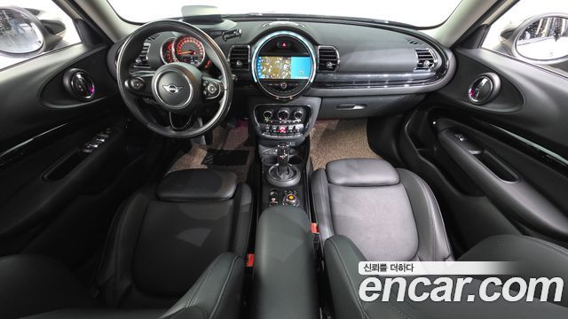 MINI Clubman — interior