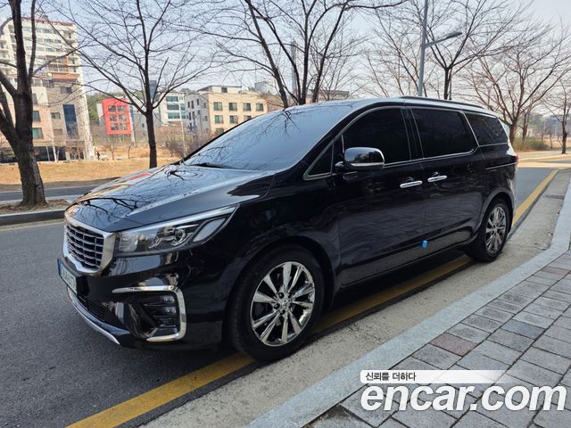 Kia Carnival — exterior