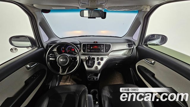 Kia Ray — interior