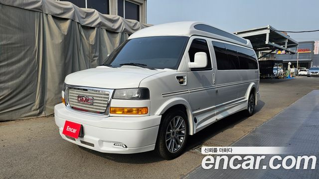 GMC Savana — exterior