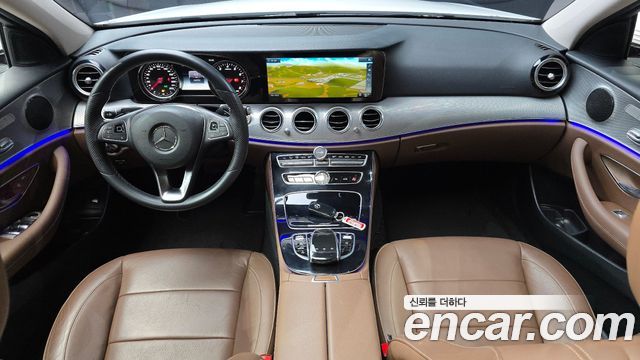 Mercedes-Benz E-Class — interior