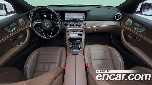 Mercedes-Benz E-Class — interior