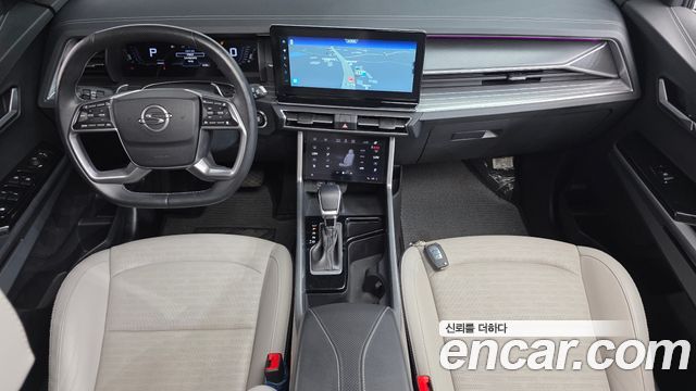KG Mobility Torres — interior