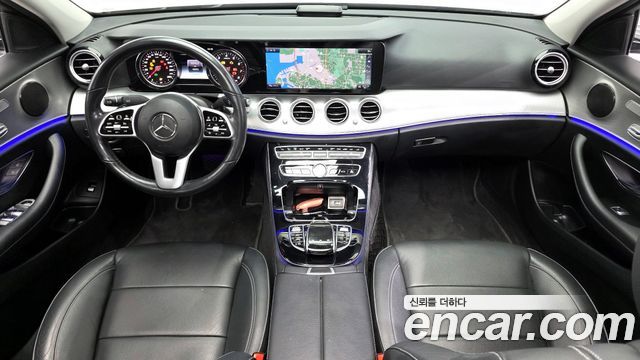 Mercedes-Benz E-Class — interior