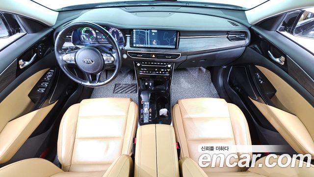 Kia K7 — interior