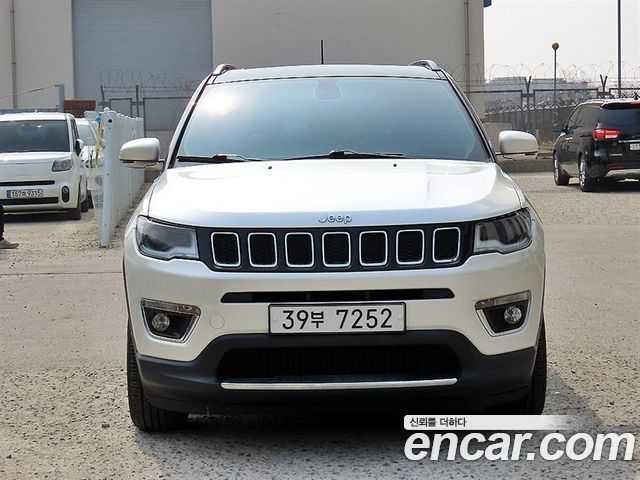 Jeep Compass — exterior
