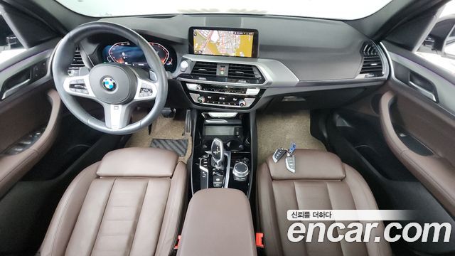 BMW X3 — interior