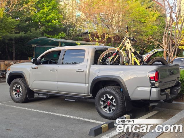 Toyota Tacoma — exterior
