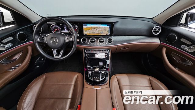 Mercedes-Benz E-Class — interior