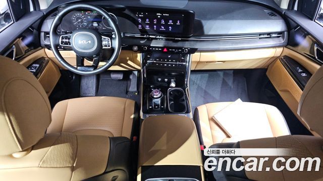Kia Carnival — interior
