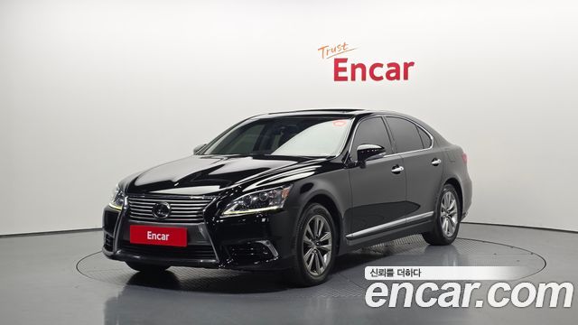 Lexus LS — exterior