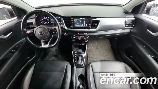 Kia Stonic — interior
