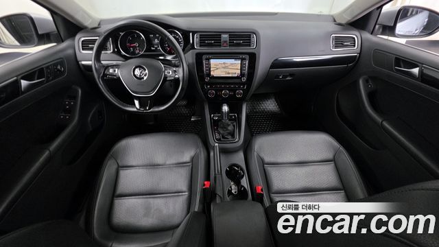 Volkswagen Jetta — interior