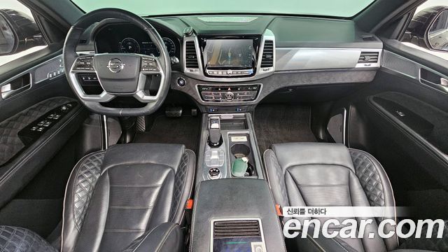 KG Mobility Rexton — interior