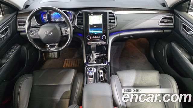 Renault Korea SM6 — interior