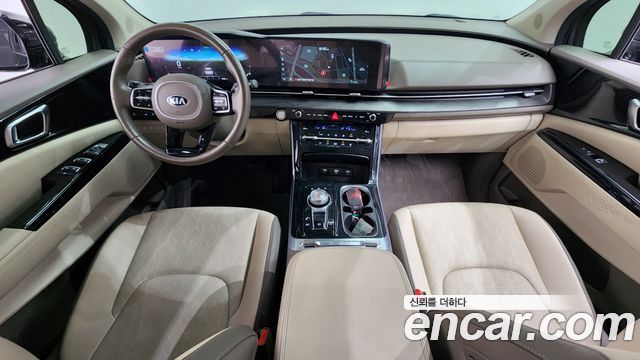 Kia Carnival — interior