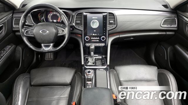 Renault Korea SM6 — interior
