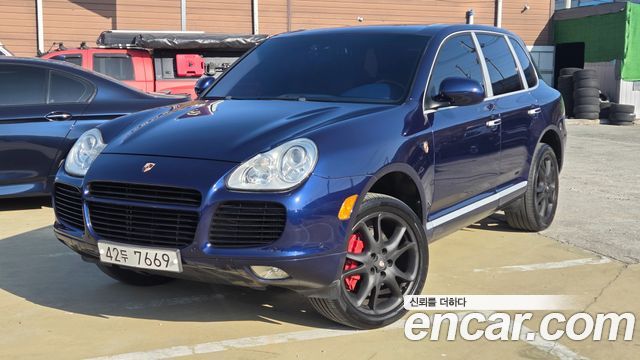 Porsche Cayenne — exterior