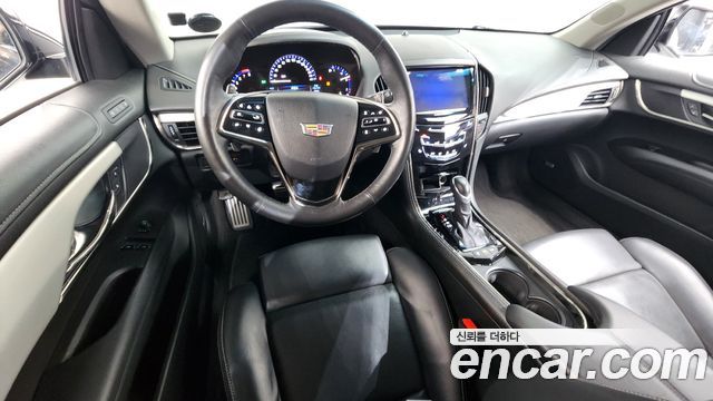 Cadillac ATS — interior
