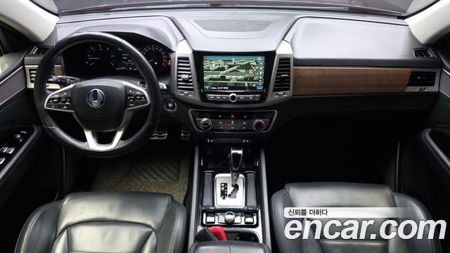 KG Mobility Rexton — interior