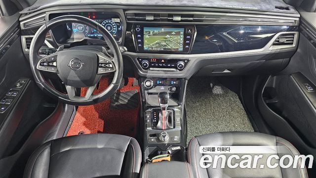 KG Mobility Korando — interior