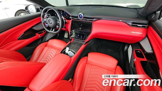 Maserati GranCabrio — interior
