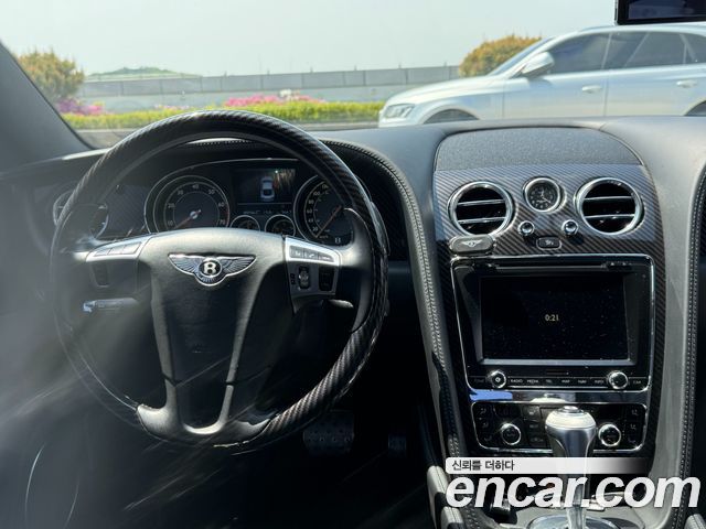 Bentley Continental — interior