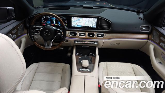 Mercedes-Benz GLS-Class — interior
