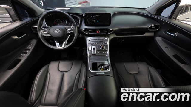 Hyundai Santa Fe — interior