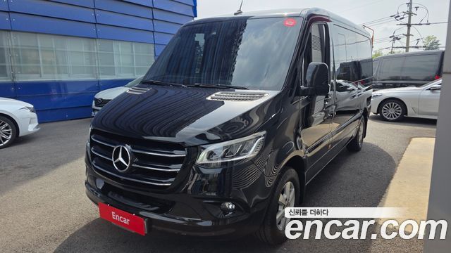 Mercedes-Benz Sprinter — exterior