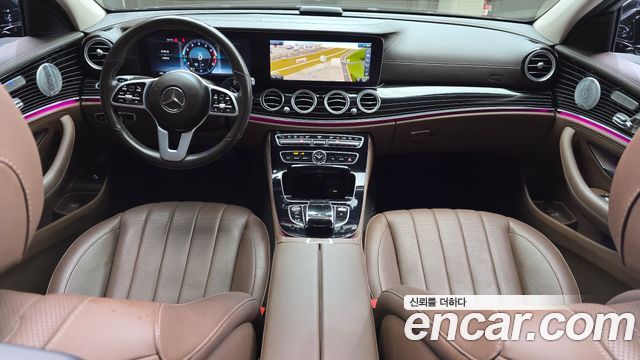 Mercedes-Benz E-Class — interior